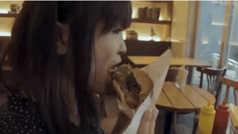 cuoi-rung-ron-voi-24-dieu-ky-quac-chi-co-o-nhat-ban